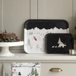 Snow Season Serving Tray - Small 11 Snow Season Serving Tray - Small -Sophie Allport AW22 snowseason pt10026 pt10045 printed tray lifestyle high res square