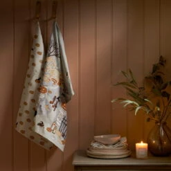 Trick Or Treat Tea Towel -Sophie Allport AW23 ALL117601S SQUARE 11578c9e d847 424a 937d d904add0d0c6