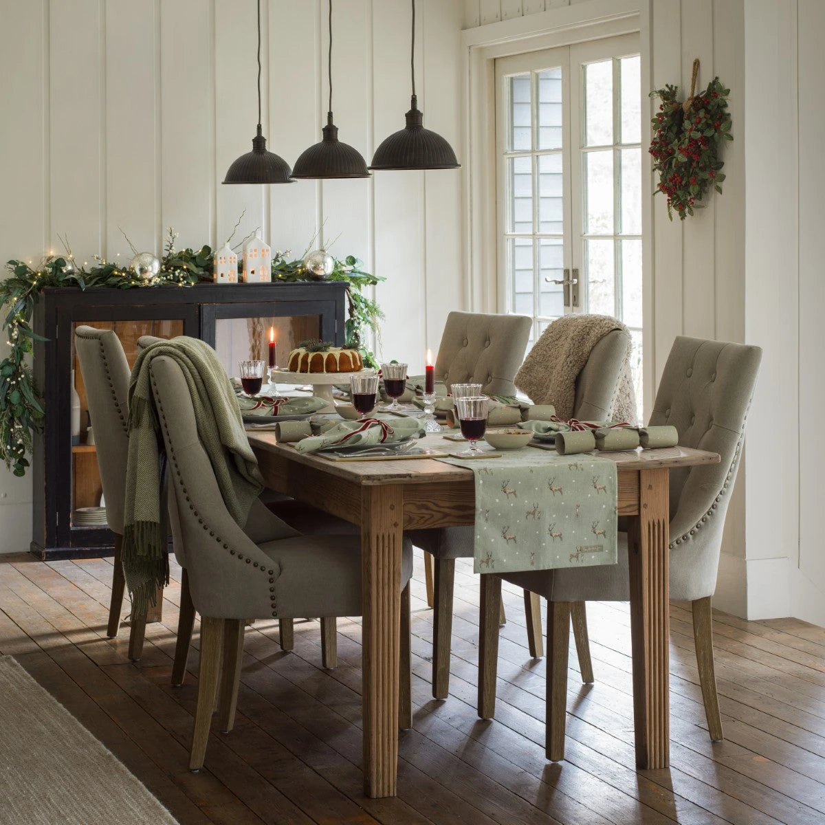 Christmas Stags Table Runner 4 Christmas Stags Table Runner - Image 4