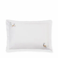 Christmas Stags Pair Of Oxford Pillowcases -Sophie Allport AW23 CHRISTMASSTAGS01 CUTOUT 1