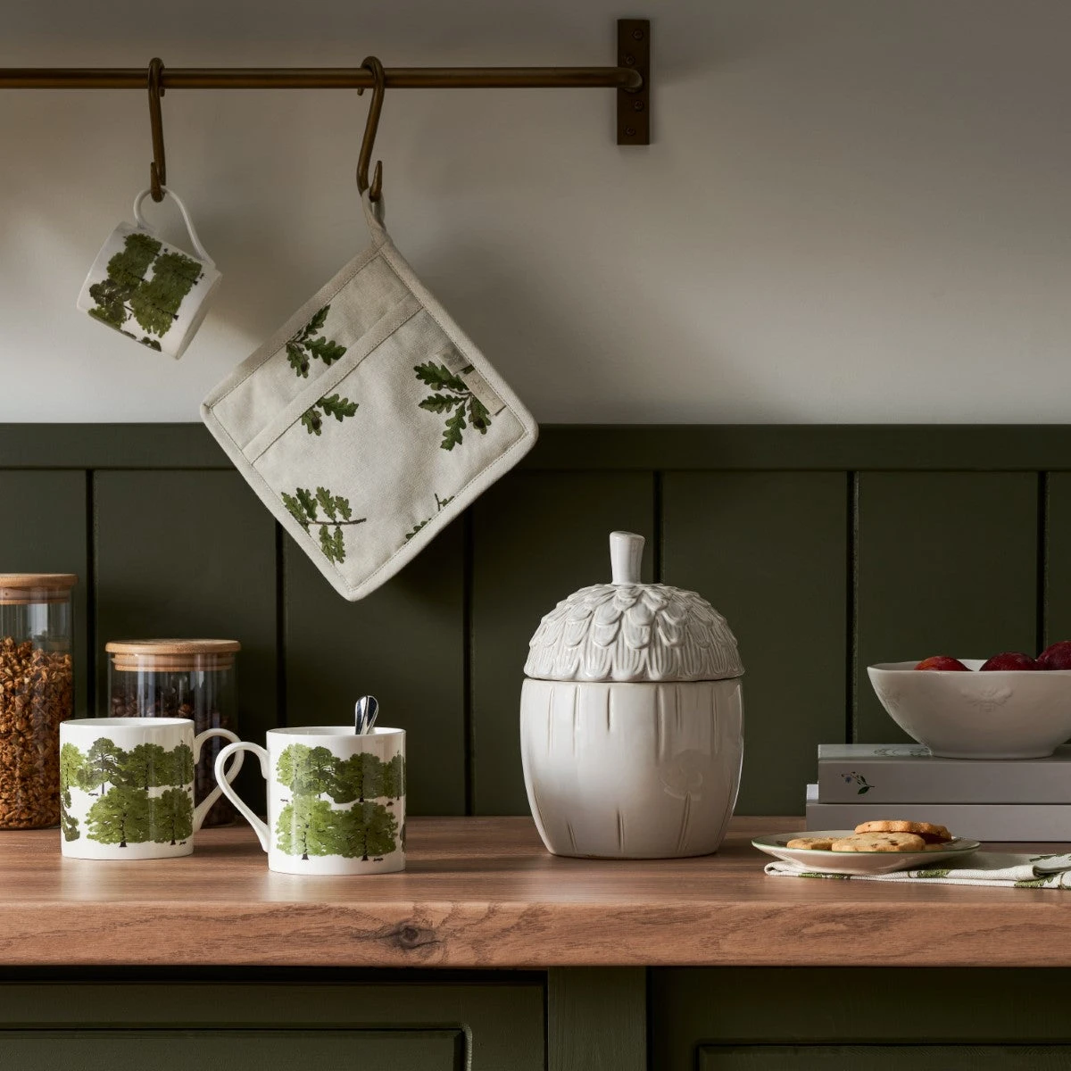 Ceramic Acorn Storage Jar 1 Ceramic Acorn Storage Jar