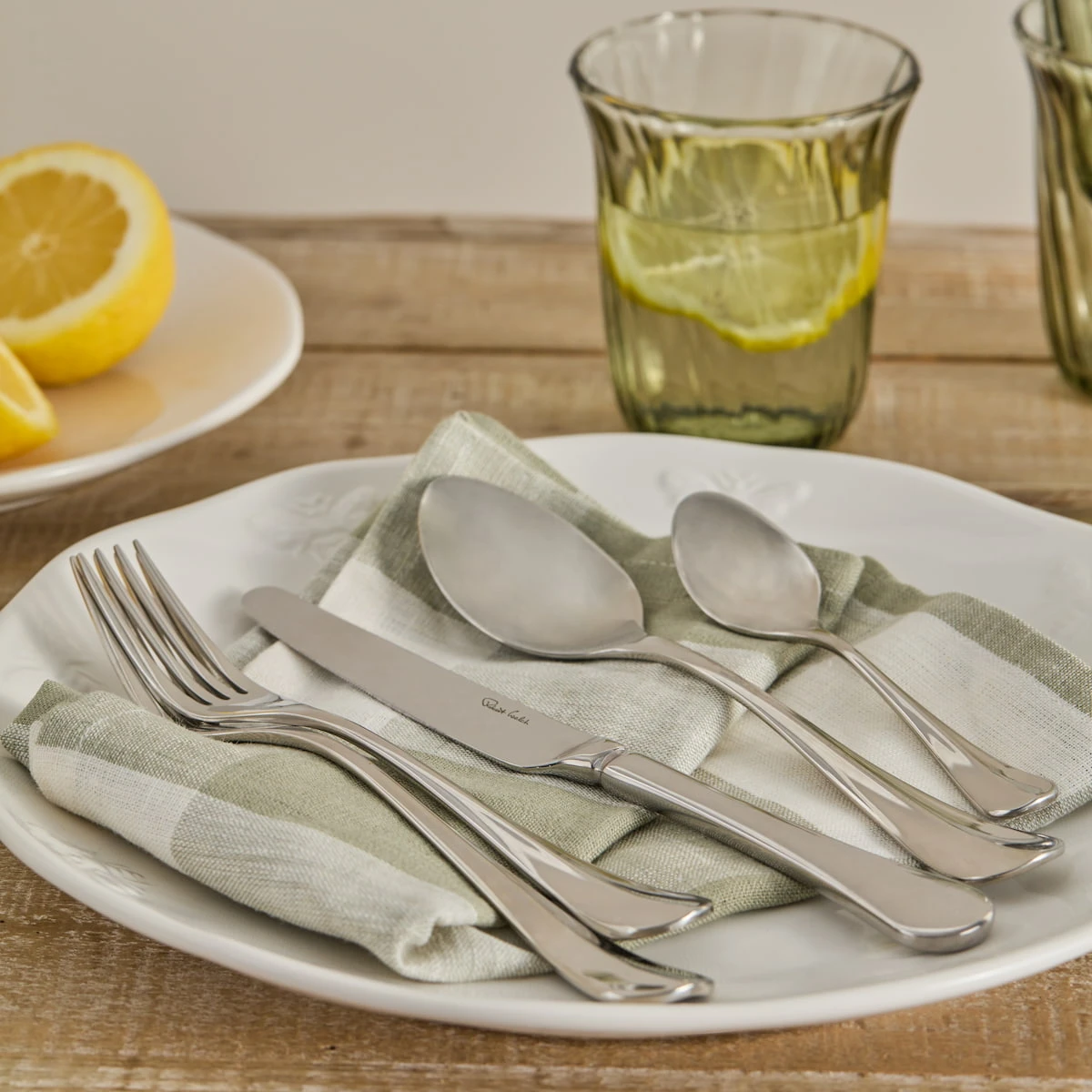 Oakham Stainless Steel Dessert Spoon (Set Of 4) 2 Oakham Stainless Steel Dessert Spoon (Set Of 4) - Image 2