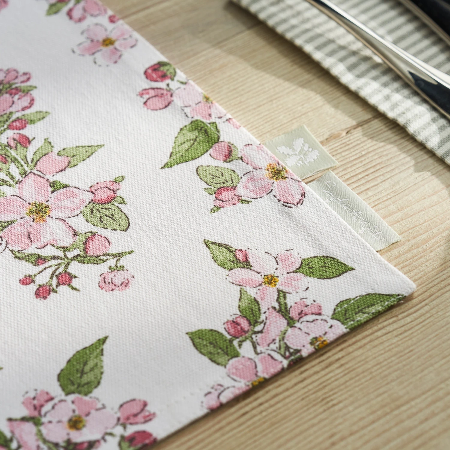 Blossom Fabric Placemats (Set Of 2) 2 Blossom Fabric Placemats (Set Of 2) - Image 2