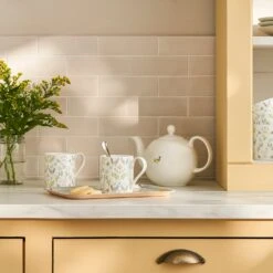 Spring Chicken Mug 19 Spring Chicken Mug -Sophie Allport SS24 BM11801 SQUARE aa61d983 742e 4a4e 837d 9d615cf7bf0a