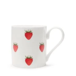 Strawberries Mug 16 Strawberries Mug -Sophie Allport SS24 BM9701 CUTOUT