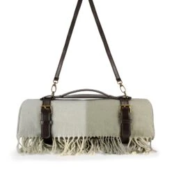 Gingham Picnic Blanket - Olive 7 Gingham Picnic Blanket - Olive -Sophie Allport SS24 KPB00OL45 CUTOUT 1