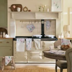 Tulips Tea Towel 8 Tulips Tea Towel -Sophie Allport SS24 TULIPS KITCHEN HERO SQUARE 573c3254 a6ce 4797 bea7 b2c98cdc26cf