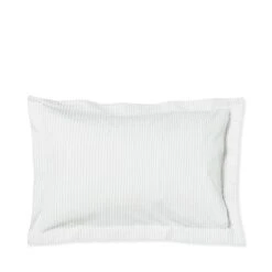 Tulips Pair Of Oxford Pillow Cases 9 Tulips Pair Of Oxford Pillow Cases -Sophie Allport SS24 TULIPS01KG CUTOUT 2 9e217da9 2427 4738 9f6e b5b071972300