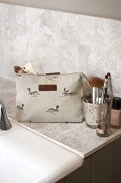 Hare Canvas Makeup Bag -Sophie Allport all25510 hare canvas makeup bag lifestyle high res
