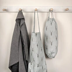 Highland Stag Adult Apron -Sophie Allport all29250 all29625 highland stag adult apron and carrier bag holder lifestyle high res square