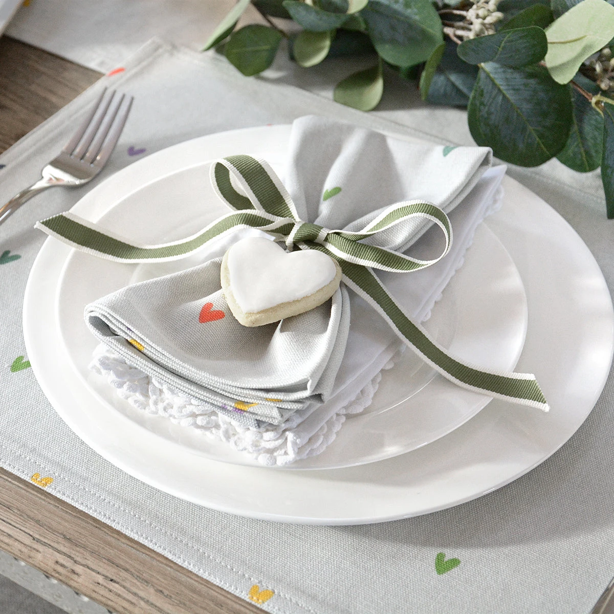 Multicoloured Hearts Napkins (Set Of 4) 3 Multicoloured Hearts Napkins (Set Of 4) - Image 3