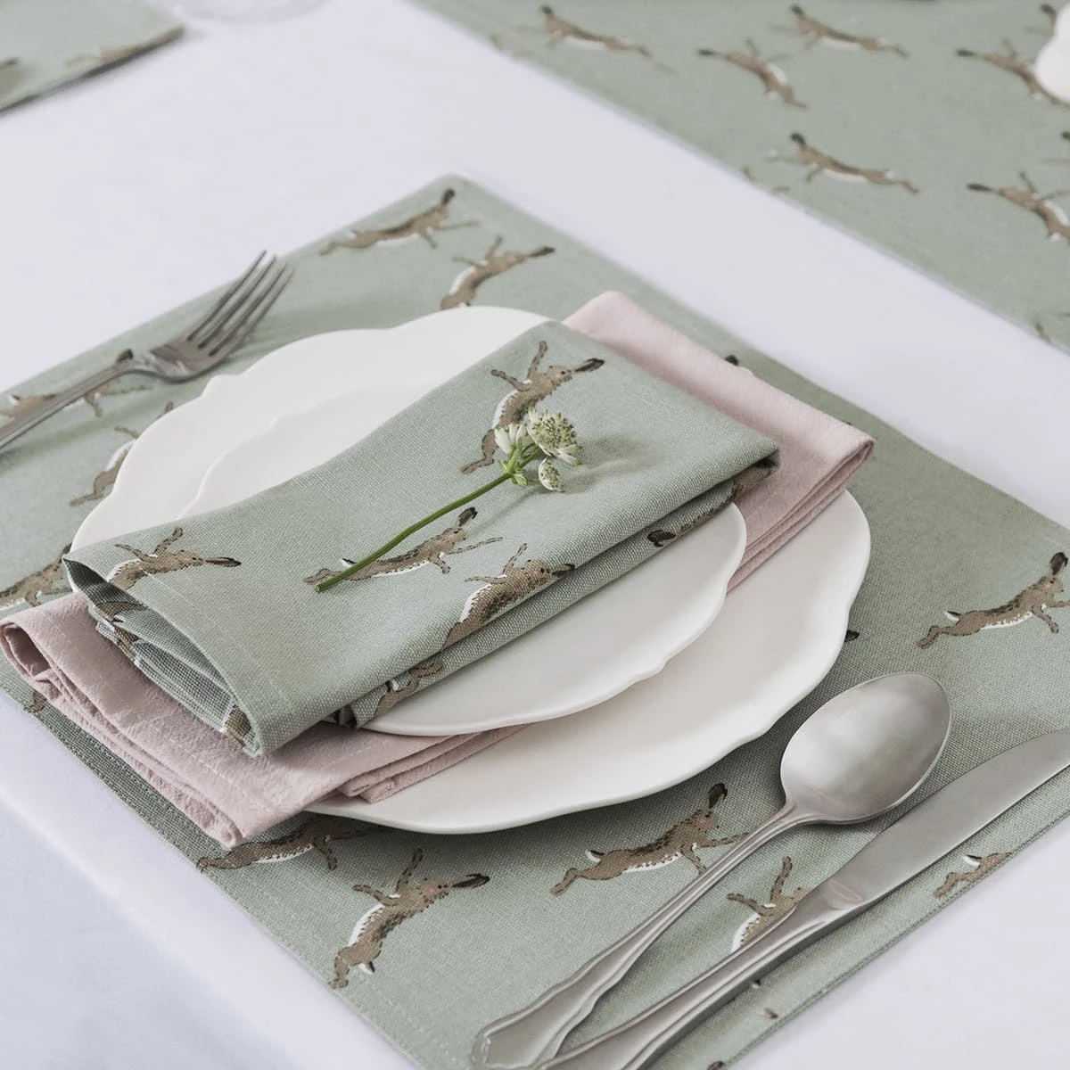 Boxing Hares Napkins (Set Of 4) 1 Boxing Hares Napkins (Set Of 4)