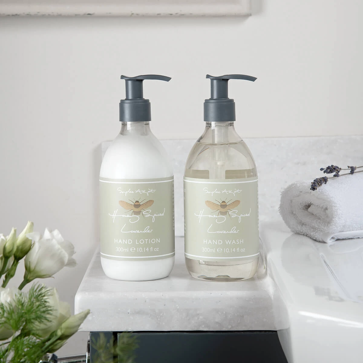 Honey Spiced Lavender Hand Wash - 300ml 3 Honey Spiced Lavender Hand Wash - 300ml - Image 3