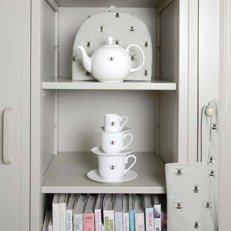 Bees Teacup & Saucer 2 Bees Teacup & Saucer - Image 2