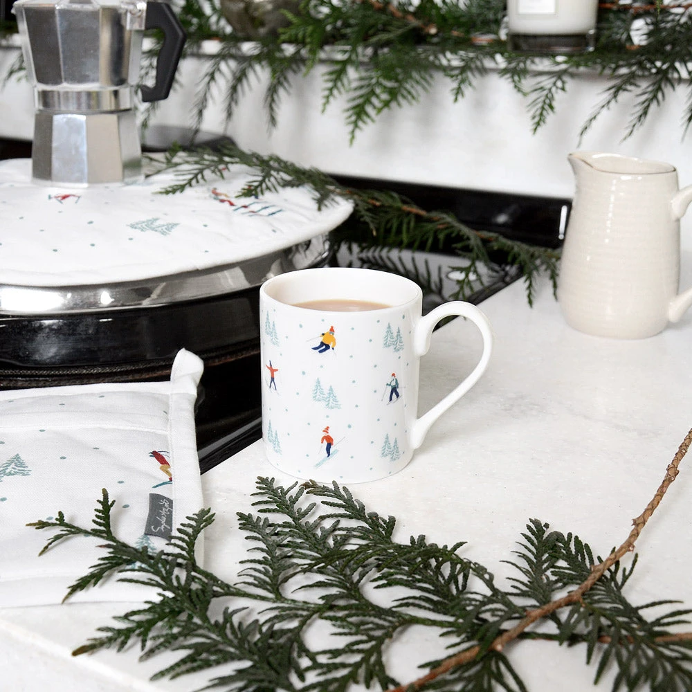 Skiing Pot Grab 2 Skiing Pot Grab - Image 2