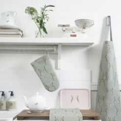 Boxing Hares Tea Towel (Set Of 2) 10 Boxing Hares Tea Towel (Set Of 2) -Sophie Allport boxing hares apron teatowel oven mit small tray teapot kitchen lifestyle high res square b14cf8f5 00ed 4a63 a7ea 4298bb0379ad