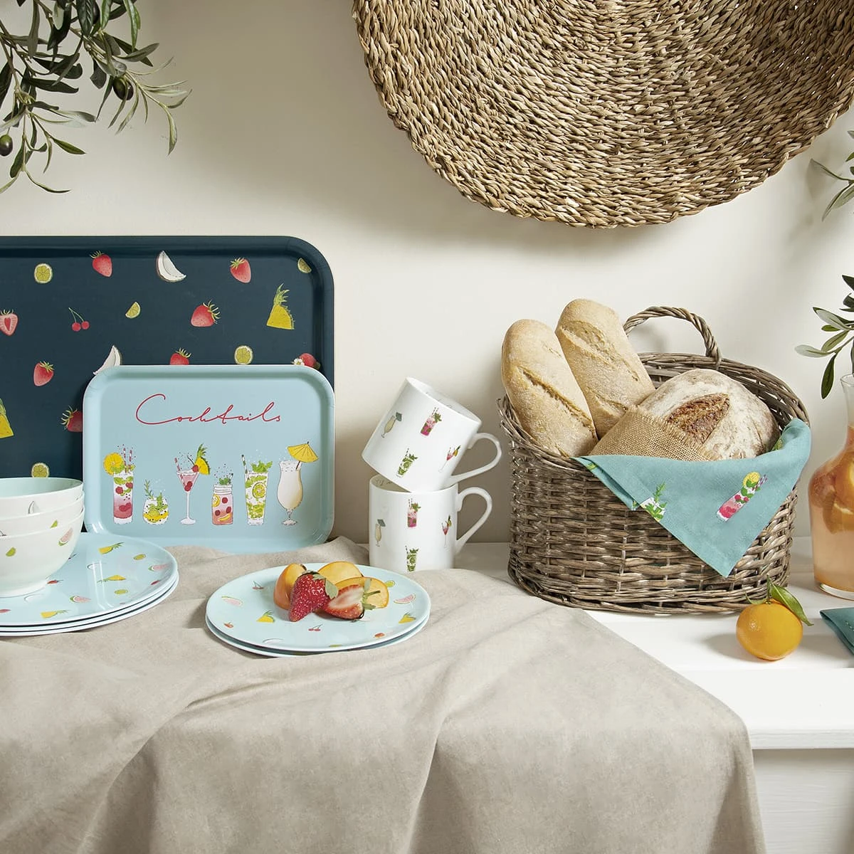 Cocktails & Strawberries Serving Tray - Large 2 Cocktails & Strawberries Serving Tray - Large - Image 2