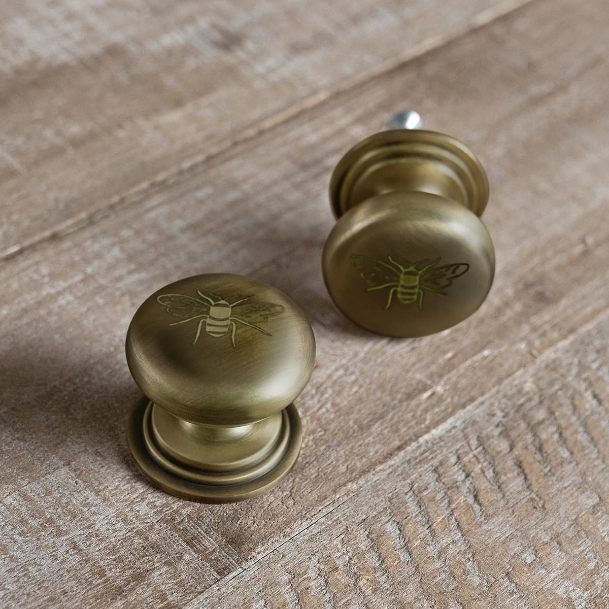 Bees Cupboard Handle 1 Bees Cupboard Handle