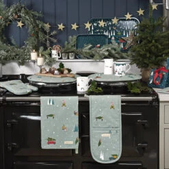 Home For Christmas Double Oven Glove -Sophie Allport home for christmas collection lifestyle high res square 68c82a80 e37d 4f36 b0af 5bdcd1512851