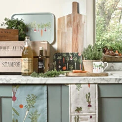 Home Grown Serving Tray - Small 8 Home Grown Serving Tray - Small -Sophie Allport home grown kitchen collection lifestyle high res square e2002c03 c0a3 4929 b8e2 9f4b4dc783a0