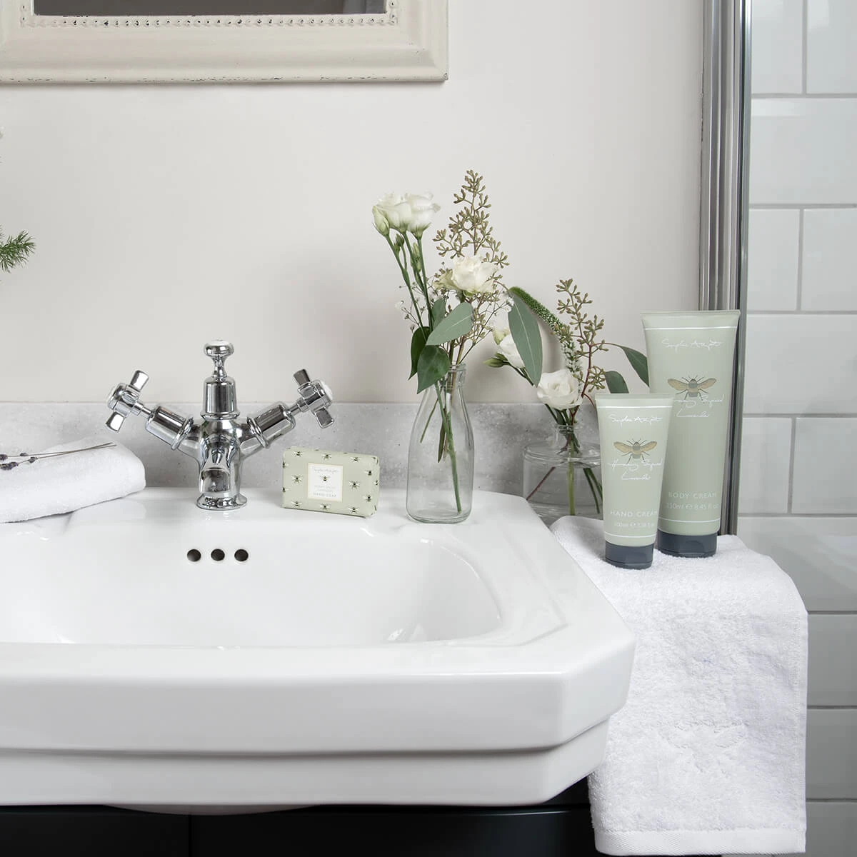 Honey Spiced Lavender Hand Cream 2 Honey Spiced Lavender Hand Cream - Image 2