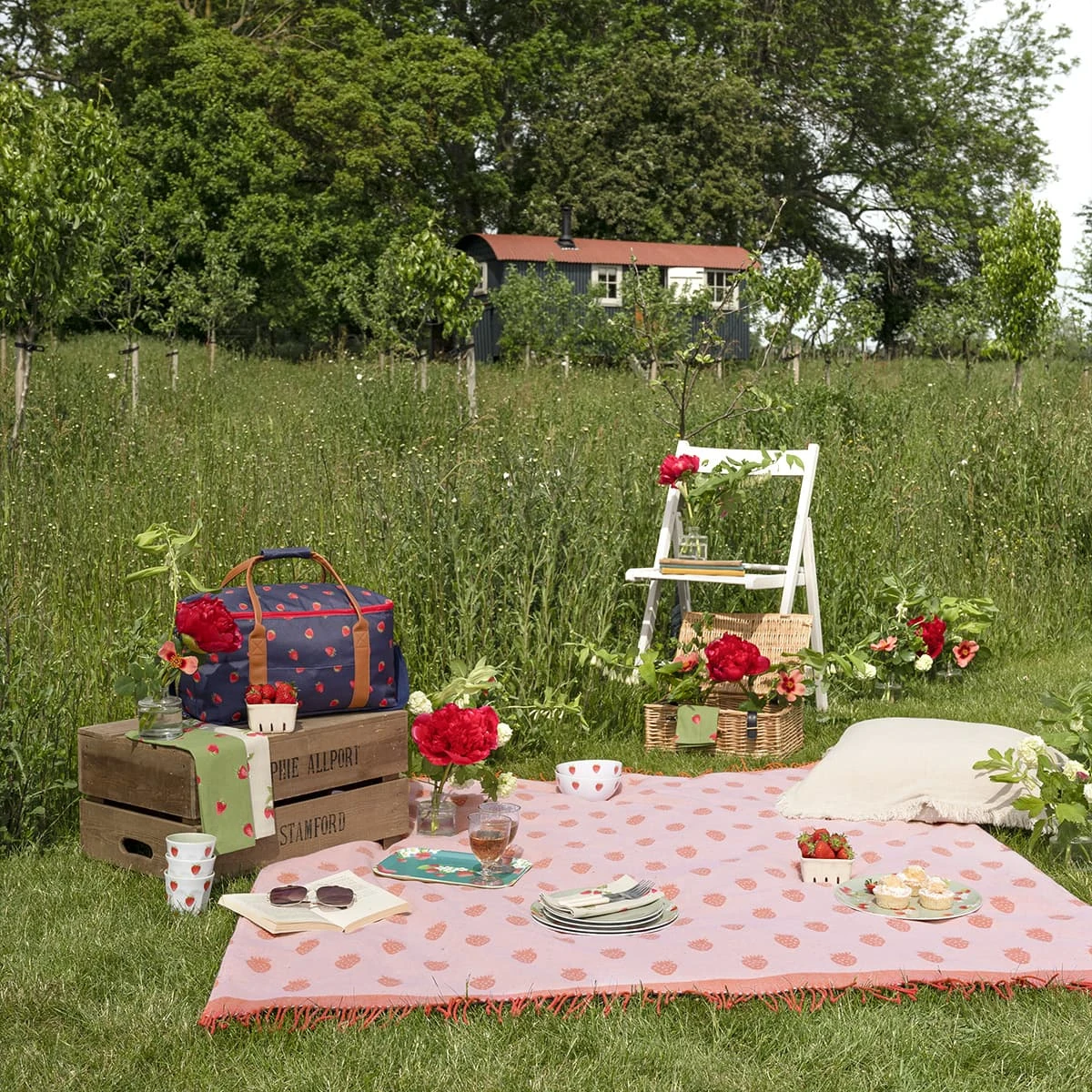 Strawberries Melamine Bowl 7 Strawberries Melamine Bowl - Image 7