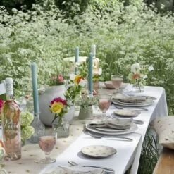 Bees Linen Napkins (Set Of 4) -Sophie Allport lin36300 lin36810 ssp36 snb36 bees table portrait lifestyle high res square a9ee5c30 db26 4bf6 a7f3 6a051feb5cfc