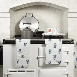 Lobster Double Oven Glove -Sophie Allport lobster collection lifestyle high res square