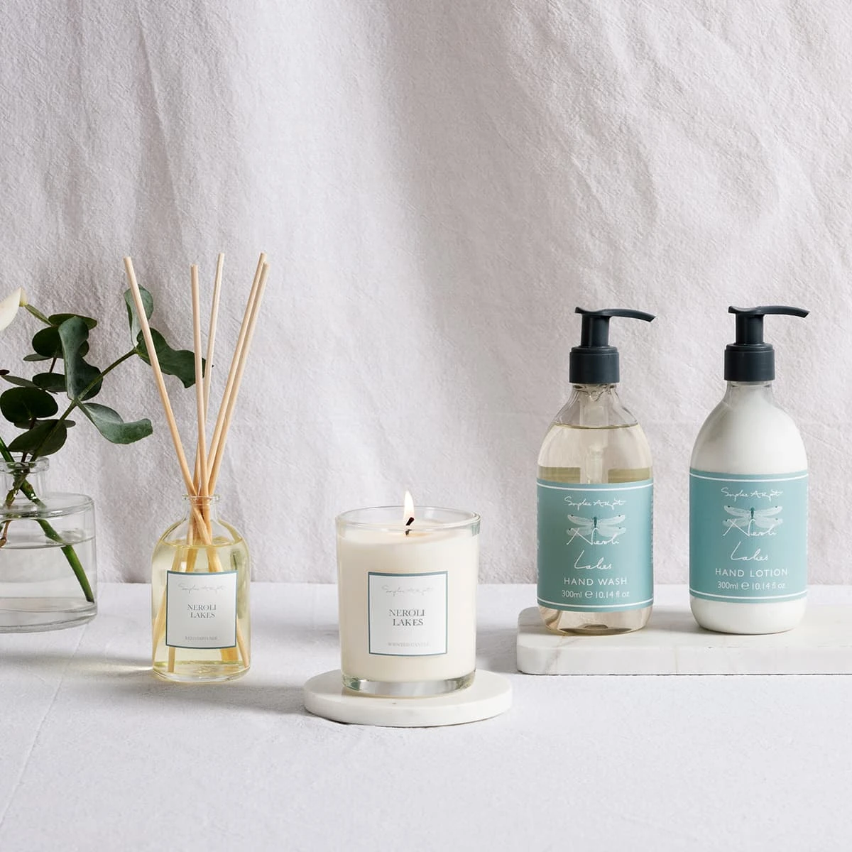 Neroli Lakes Hand Lotion - 300ml 3 Neroli Lakes Hand Lotion - 300ml - Image 3