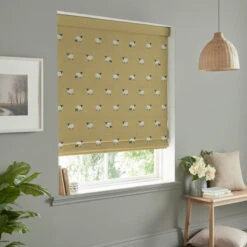 Sheep Ochre Made To Measure Roman Blind 6 Sheep Ochre Made To Measure Roman Blind -Sophie Allport rmb43om2m sheep ochre artwork roman blind made to measure lifestyle 2 high res square