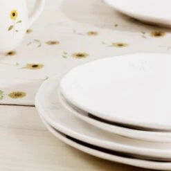 Bees Stoneware Side Plate -Sophie Allport ss23 bees ssp111 sdp111 sideplate dinnerplate detail square