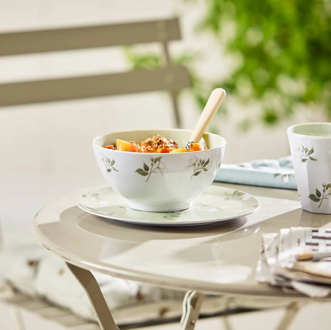 Rose Melamine Dinner Plate 3 Rose Melamine Dinner Plate - Image 3