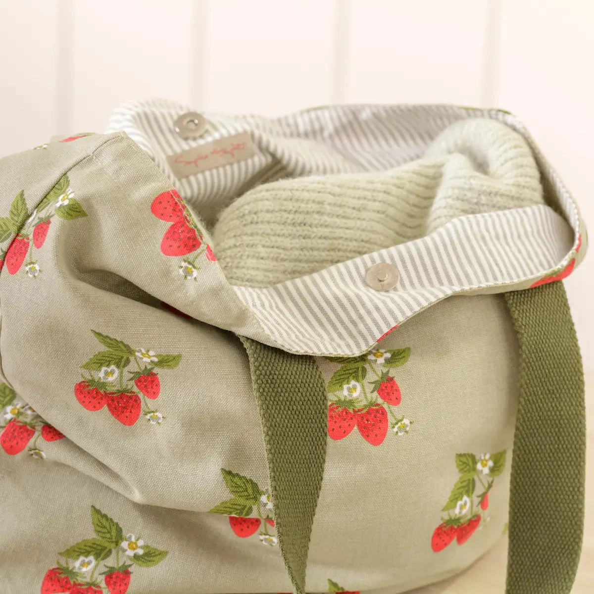 Strawberries Everyday Bag 2 Strawberries Everyday Bag - Image 2