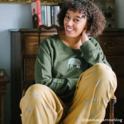 Elephant Ladies Sweatshirt -Sophie Allport ssl54m elephant zsl sweatshirt ladies medium 3 lifestyle high res2