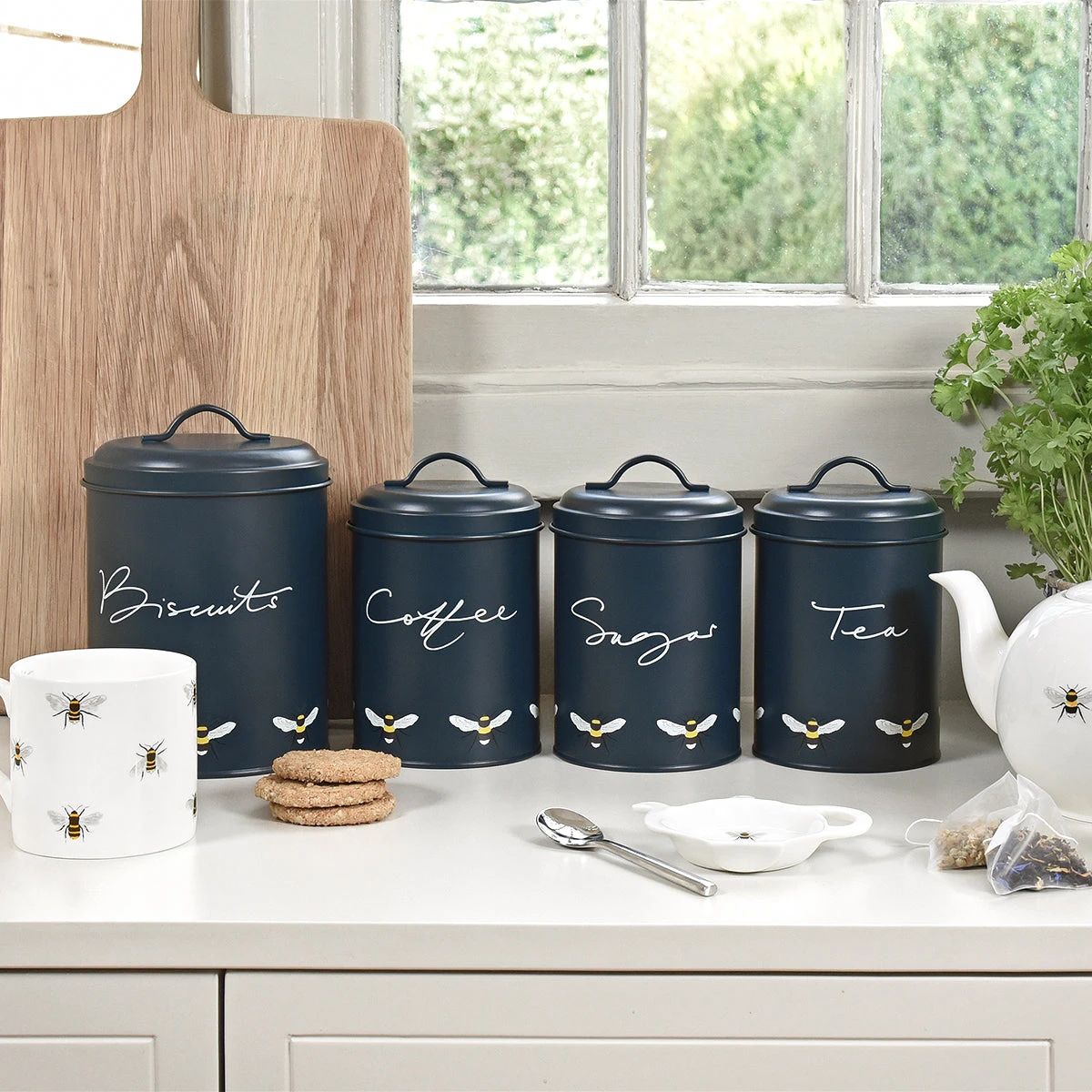 Bees Tea Storage Tin 2 Bees Tea Storage Tin - Image 2