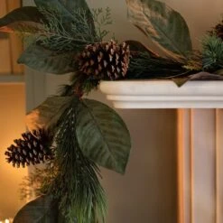 Winter Woodlands Garland -Sophie Allport woodland walks garland lifestyle zsax36885ttgr aw22 1 high res square