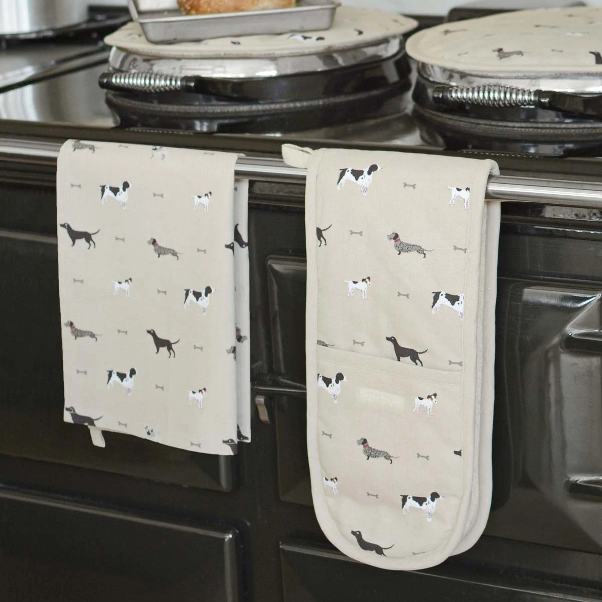 Woof Double Oven Glove 2 Woof Double Oven Glove - Image 2